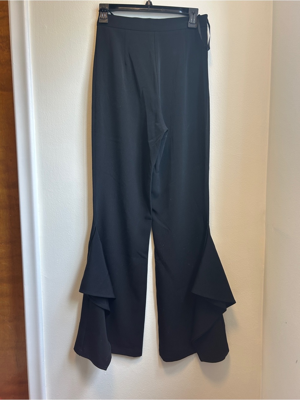 Gracia Black Ruffle-Hem Wide Leg Pants